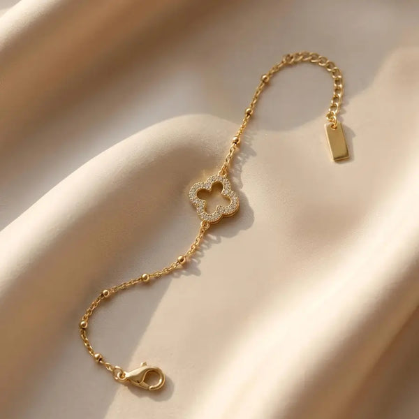 Charm Bracelets with Clover Flower Design | Gold