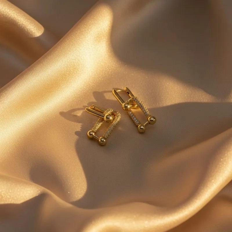 طقم مجوهرات بسلسلة مطلية بالذهب ومرصعة بالزركون (3 قطع)