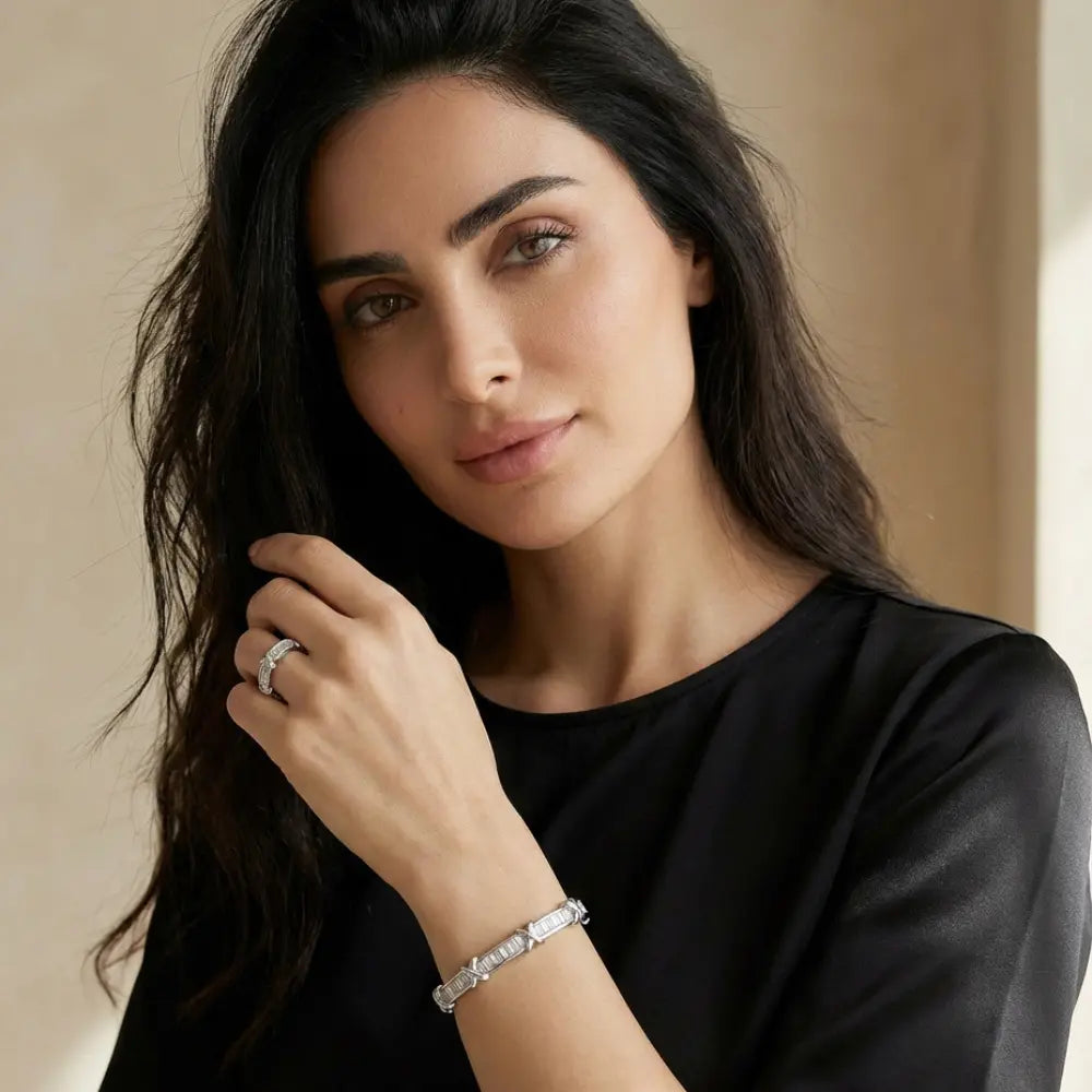 Woman wearing a Baguette X Bracelet & Ring Set Silver