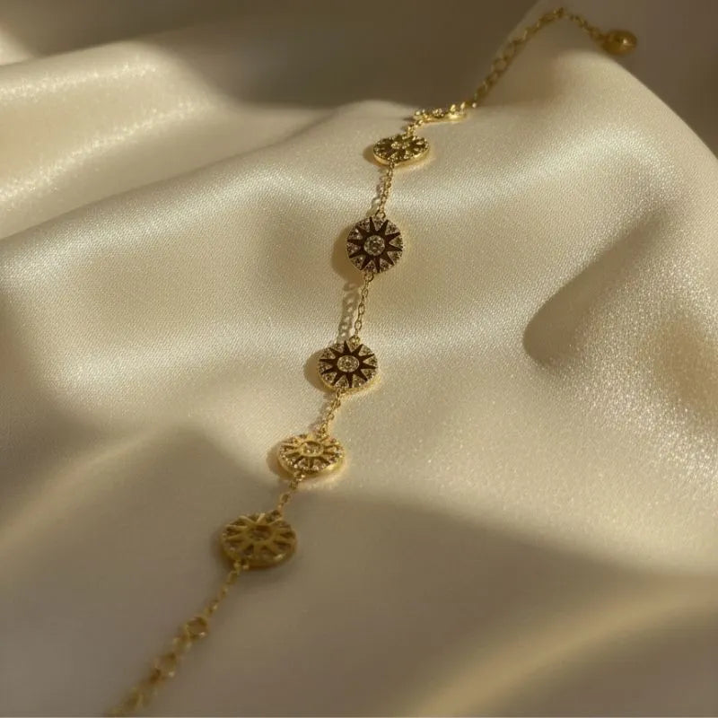 Daisy London Apollo Amulet 18kt gold-plated sterling silver Nicklace & Earning