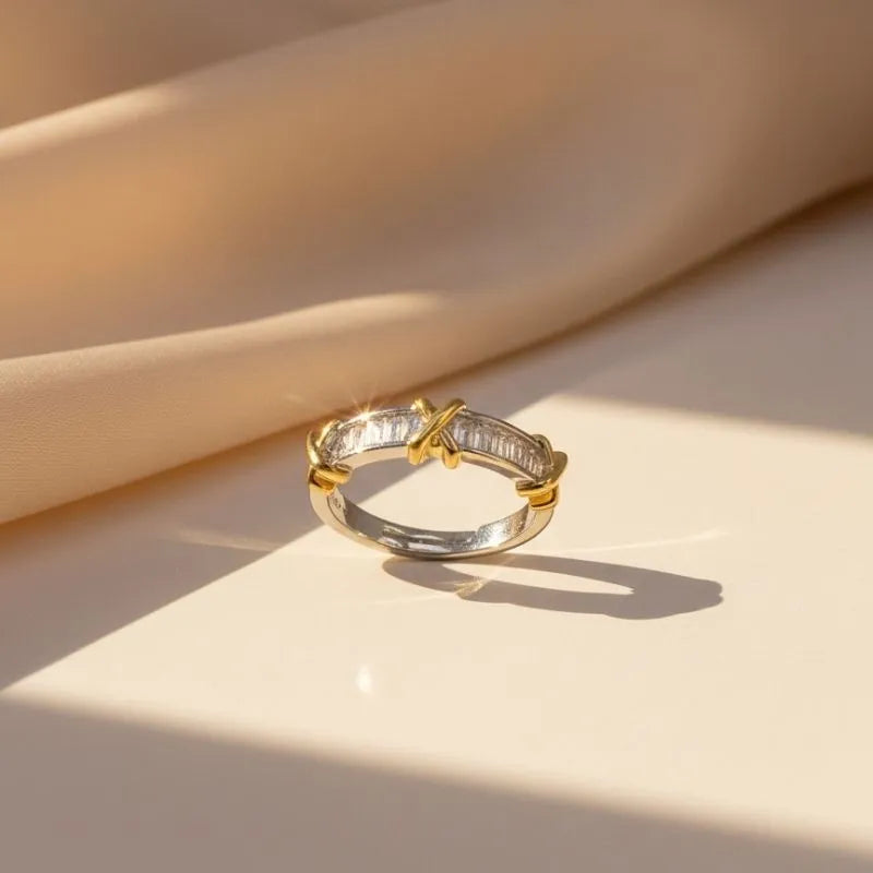Gold-Plated Band Ring with baguette-cut diamonds