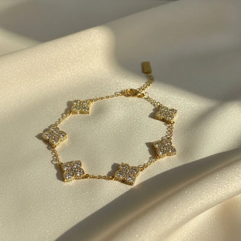 Gold-plated bracelet adorned with zirconia stones