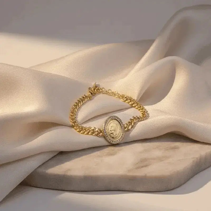 Lera bracelet plated gold with matching earring