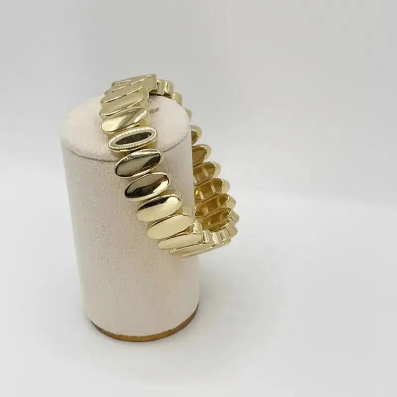 Bracelet with Oval Stretch Link Design - Gold plated