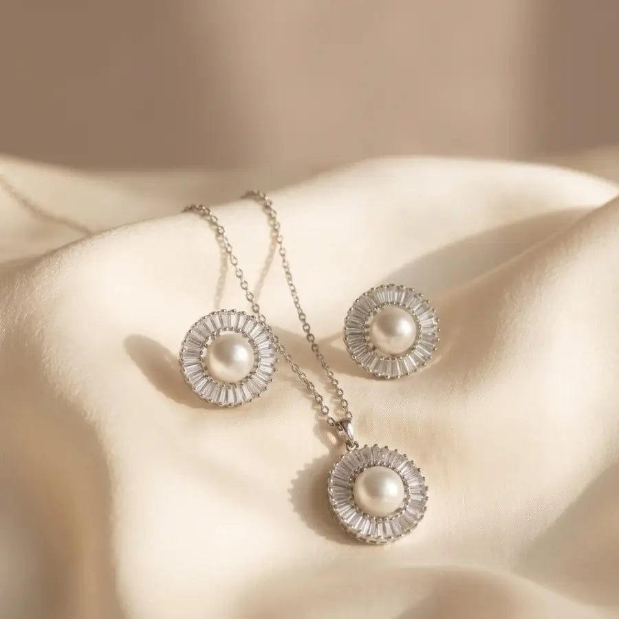 Luxury Silver-Toned Pearl and Zirconia Jewelry Set