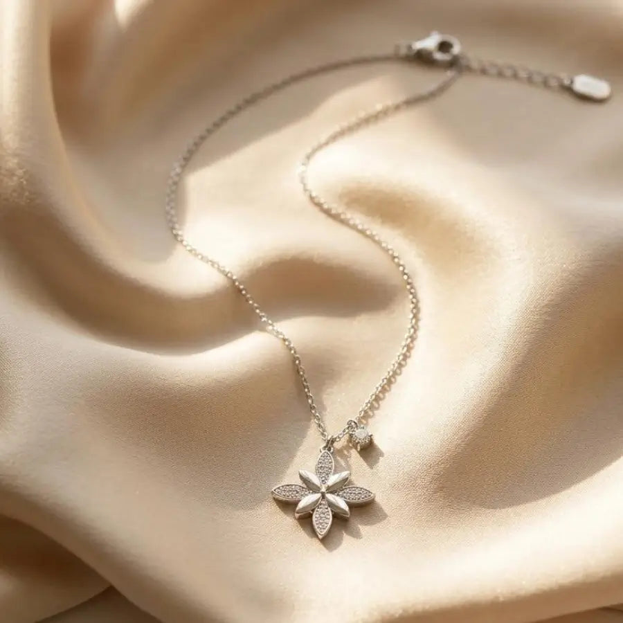  Silver-plated Alternating Flower Necklace