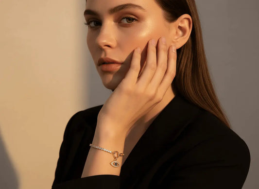 سوار من الكريستال الذهبي على شكل عين الحسد